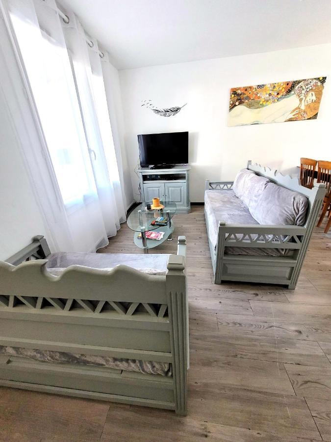 Villa Avec Piscine A Бордо Екстериор снимка